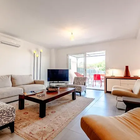 Villa Les Mures L Pool & Garden L Shellter Grimaud