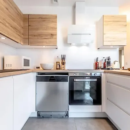 Villa Les Mures L Pool & Garden L Shellter Grimaud