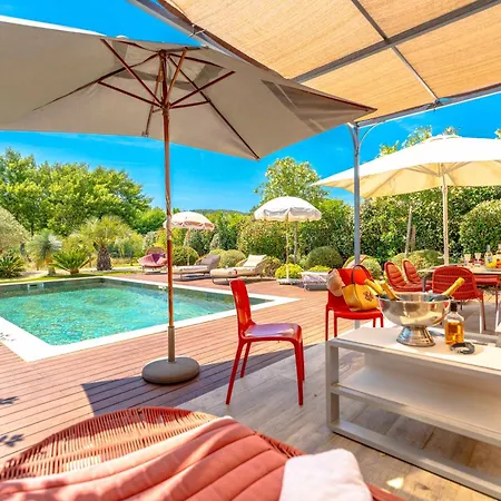 Les Mures L Pool & Garden L Shellter Villa *