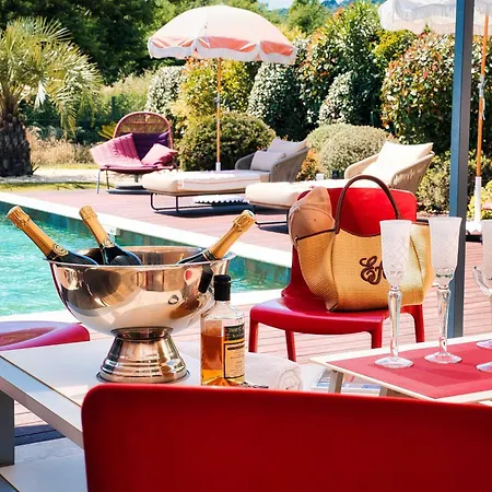 Les Mures L Pool & Garden L Shellter Villa *