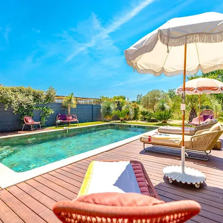 Les Mures L Pool & Garden L Shellter Villa