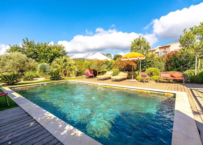 Les Mures L Pool & Garden L Shellter *